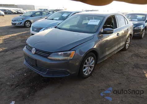 2014 Volkswagen Jetta 1.8T Se from USA, damaged, VIN 3VWD07AJ2EM213910